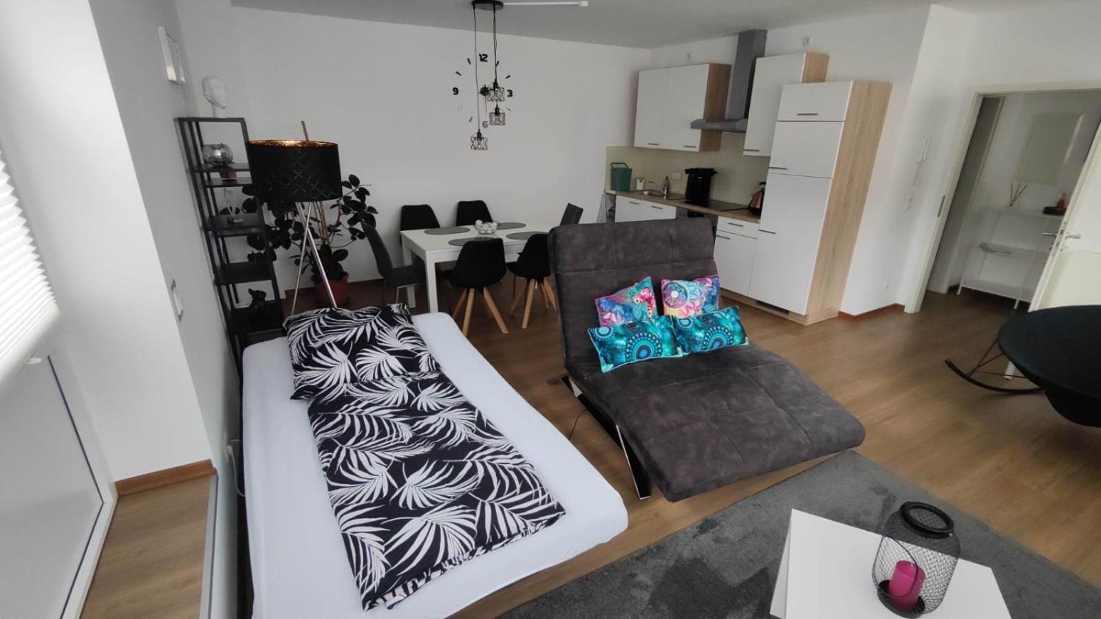 Wohnung In Muelheim-Kaerlich Luaran gambar
